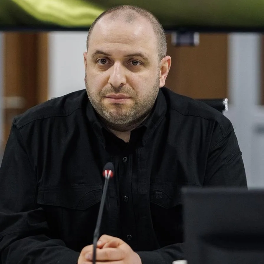 Секретар РНБО Рустем Умєров повернувся до Києва після закордонних візитів