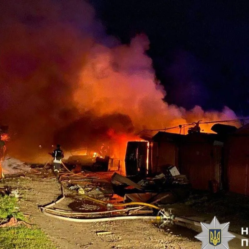 Київщина після ворожого обстрілу: одна загибла, восьмеро поранених та масштабні пошкодження