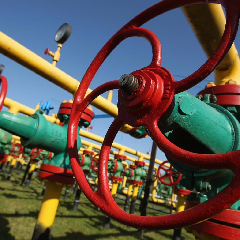 Угорщина може втратити понад $1 млрд через рішення Орбана щодо газу для України, — МЗС