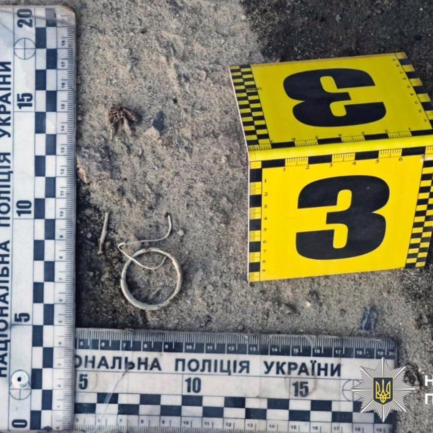 На Херсонщині підсобний робітник підірвав гранату біля групи будівельників