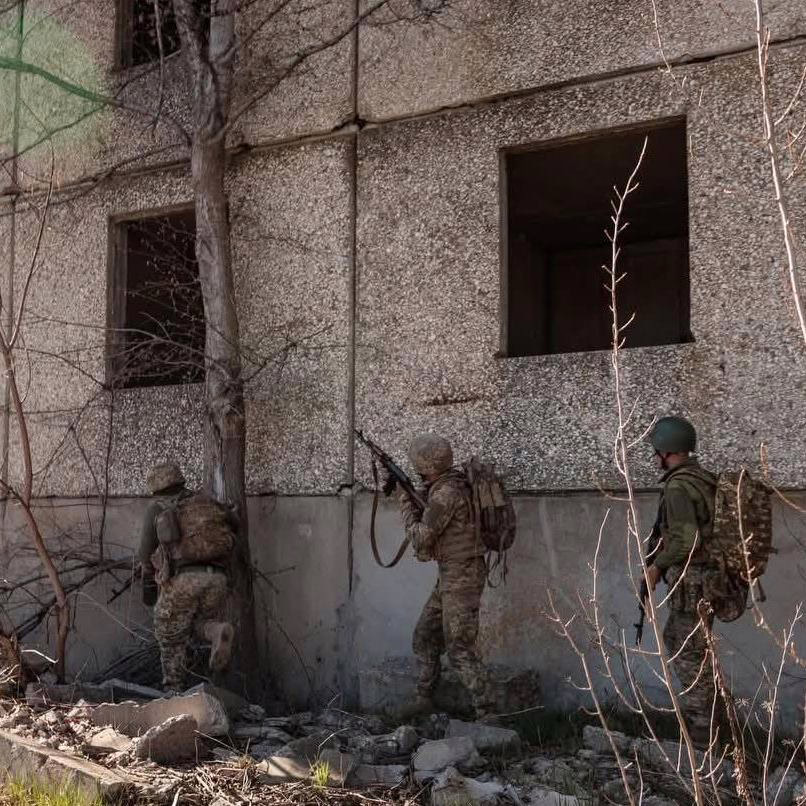 Понад 230 боїв за добу: найзапекліші сутички тривають на Покровському та Костянтинівському напрямках