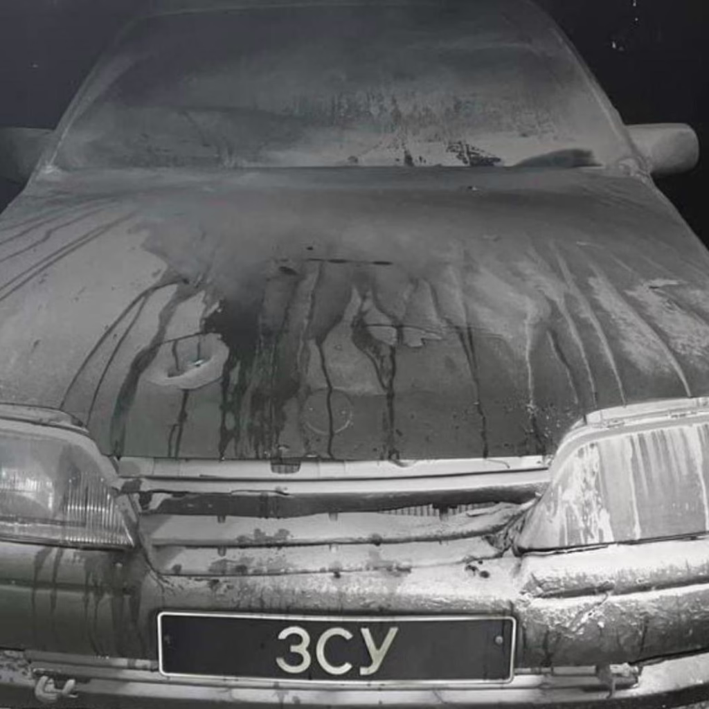 За 1000 доларів: у Києві чоловік спалив автомобіль військового, подарований волонтерами