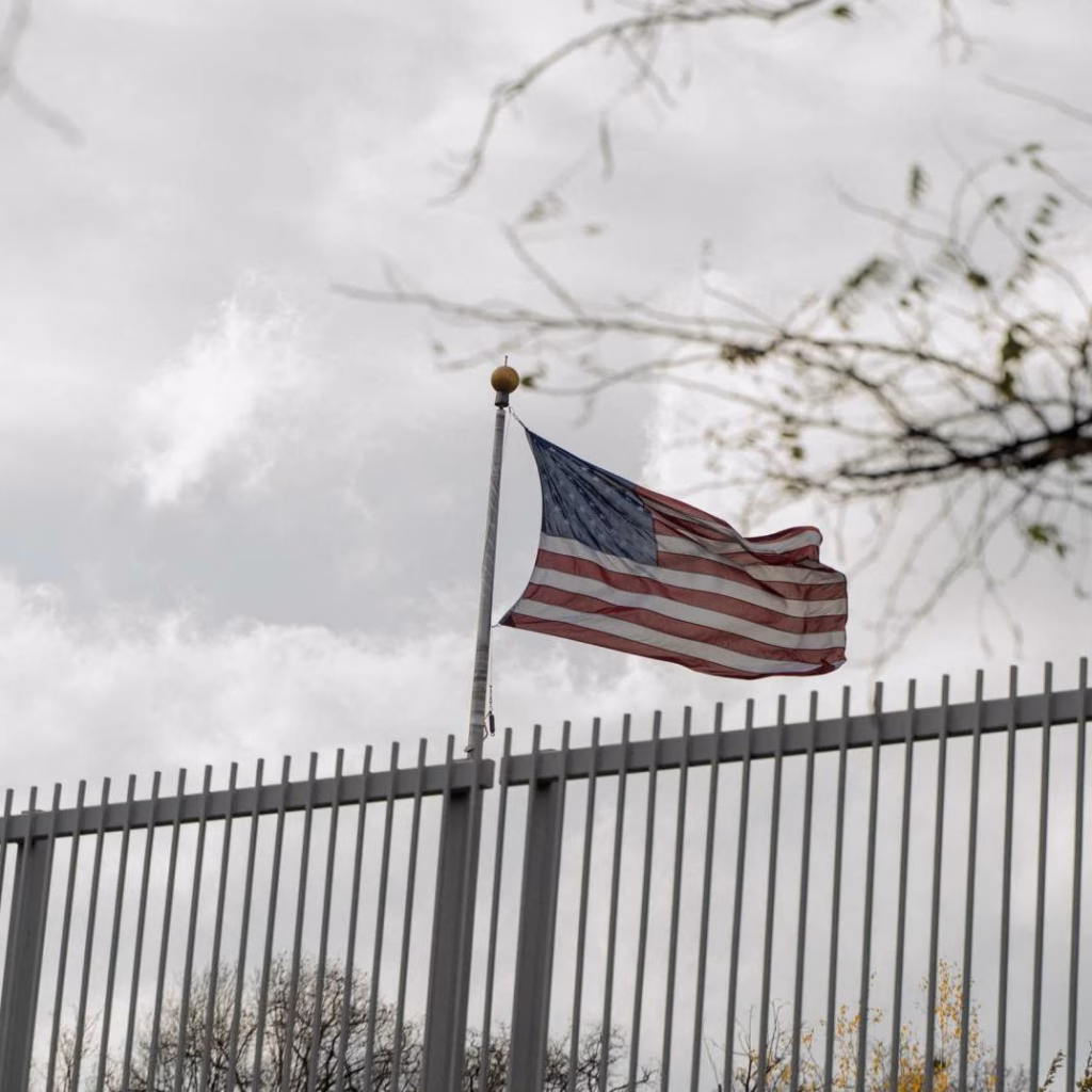 США спростували чутки про евакуацію дипломатів із Києва через погрози РФ