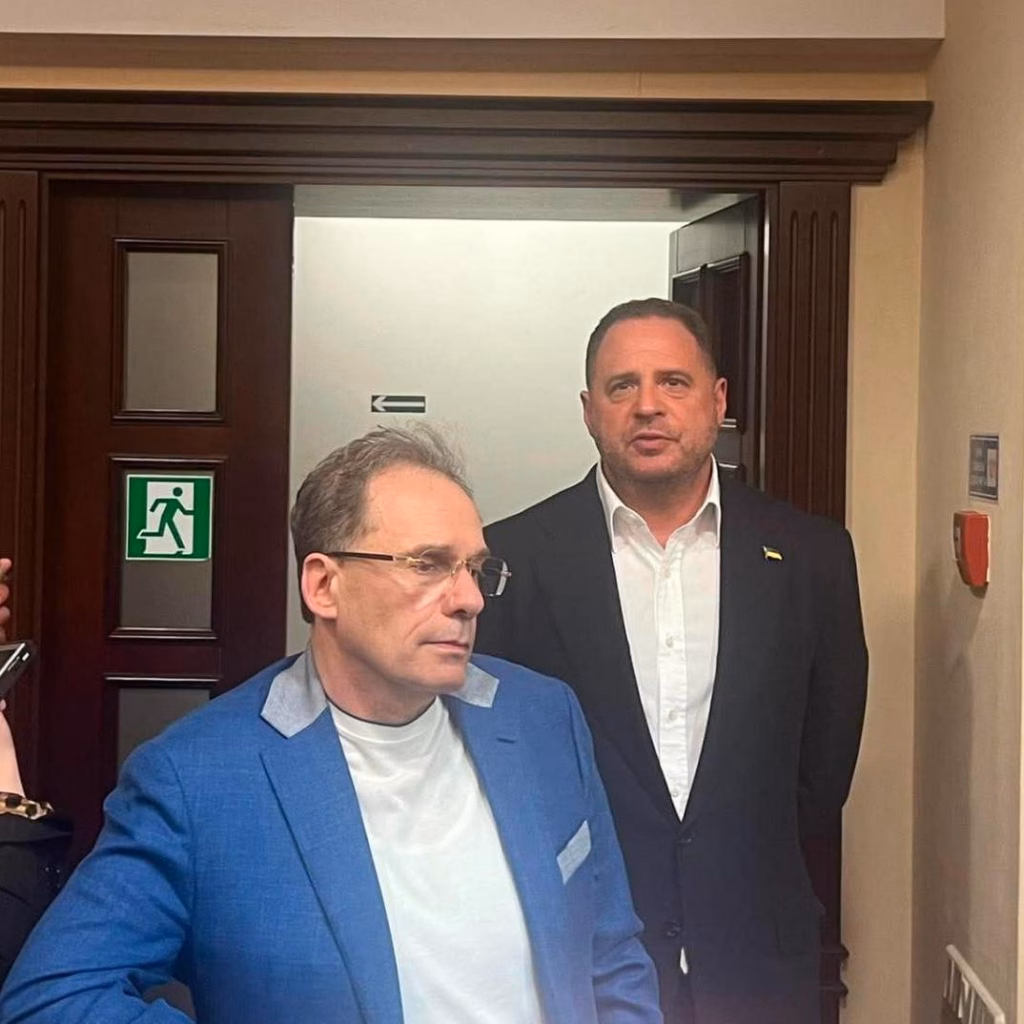 САП: Андрій Єрмак обирав державних посадовців за допомогою гадалки