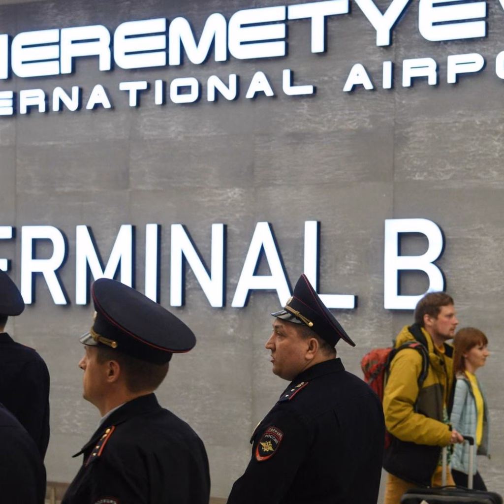 Пілоти «Шереметьєво» заявили про перетворення цивільного аеропорту на військову базу