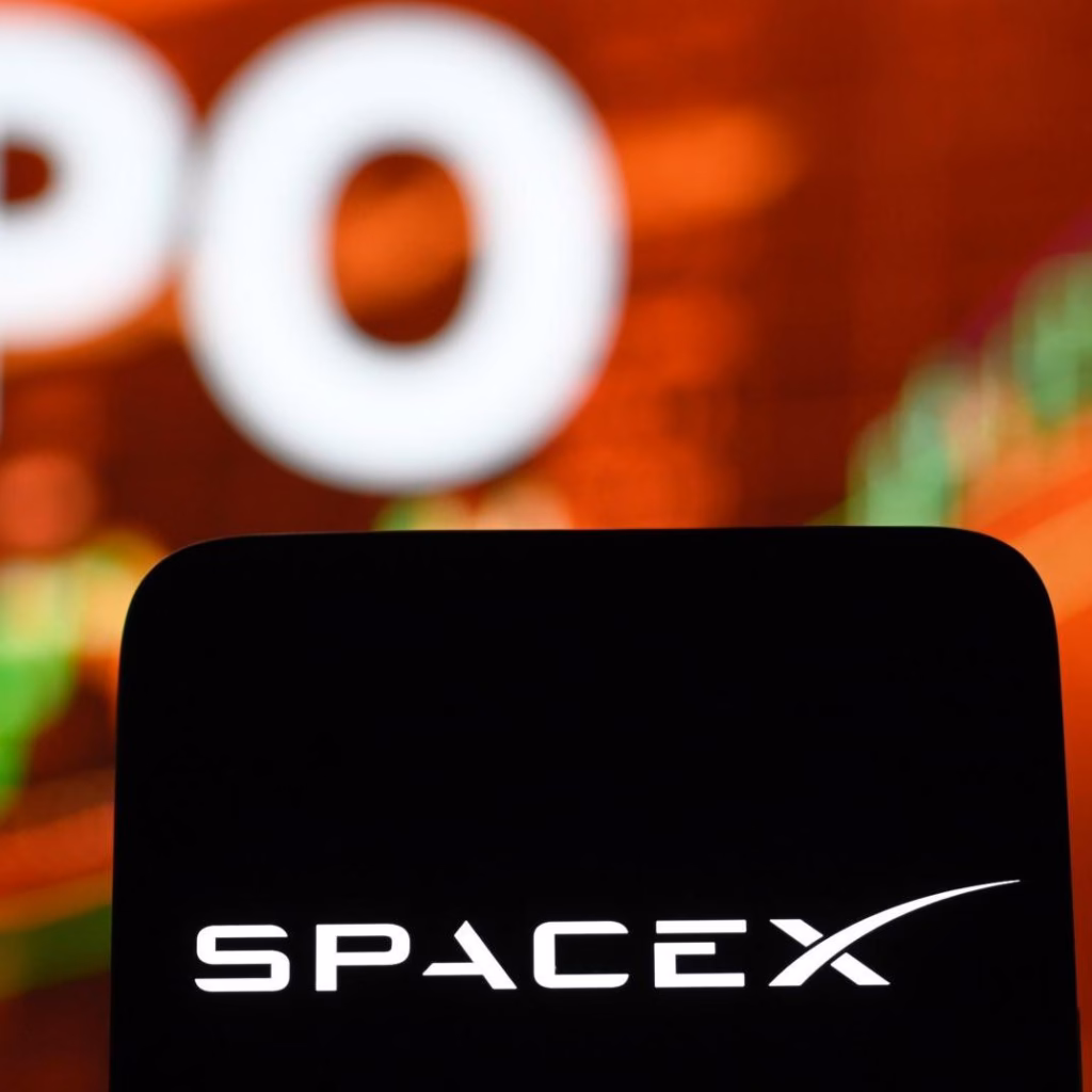 Космічний стрибок: SpaceX встановила рекордну оцінку в $1,77 трлн після виходу на біржу