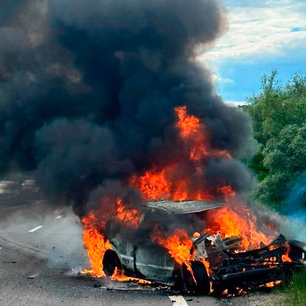 На Харківщині БПЛА РФ атакував цивільний автомобіль: двоє поранених