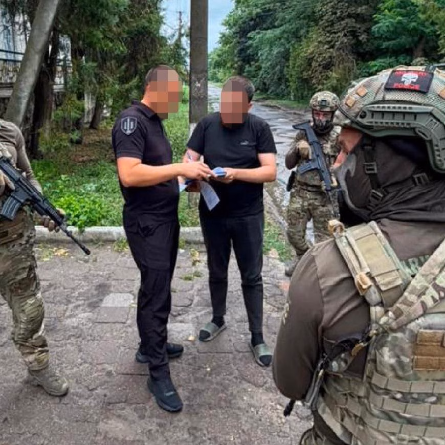 Катування під виглядом «дисципліни»: двох бійців полку «Скеля» підозрять у знущаннях над побратимами